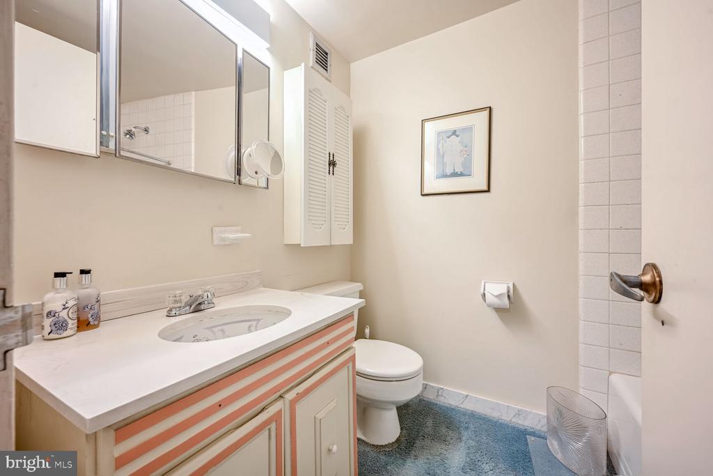 2801 New Mexico Ave NW #522