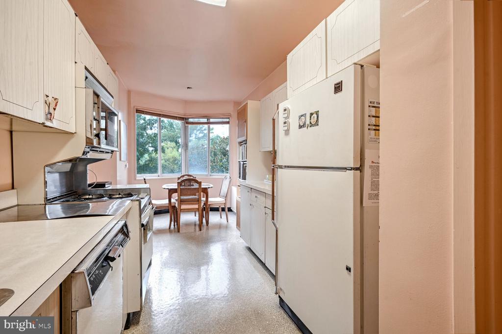 2801 New Mexico Ave NW #522