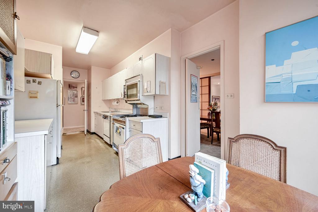 2801 New Mexico Ave NW #522