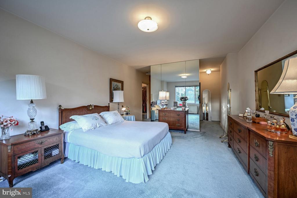 2801 New Mexico Ave NW #522