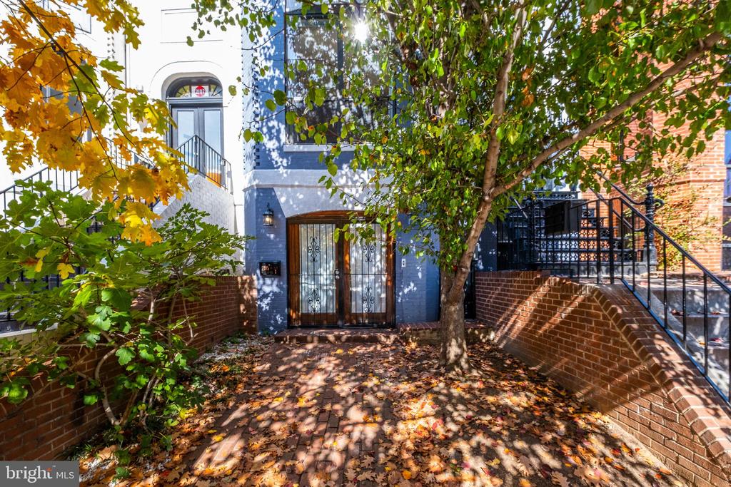 2105 O ST NW #LOWER UNIT
