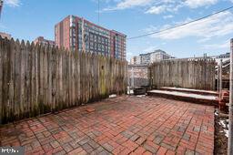 1112 3rd St NE