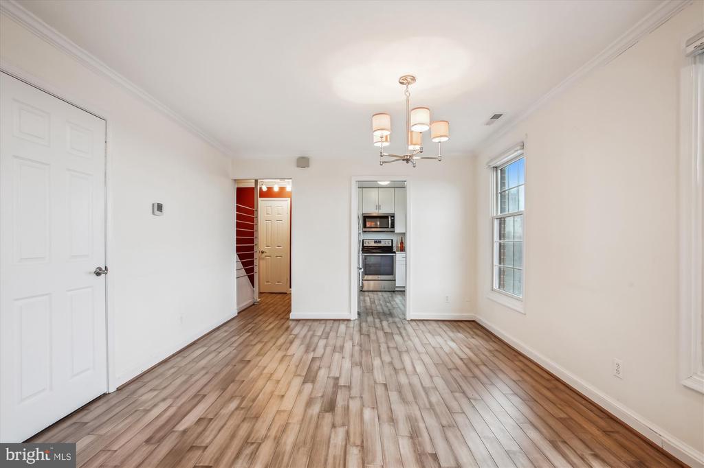 2828 WISCONSIN AVE NW #500