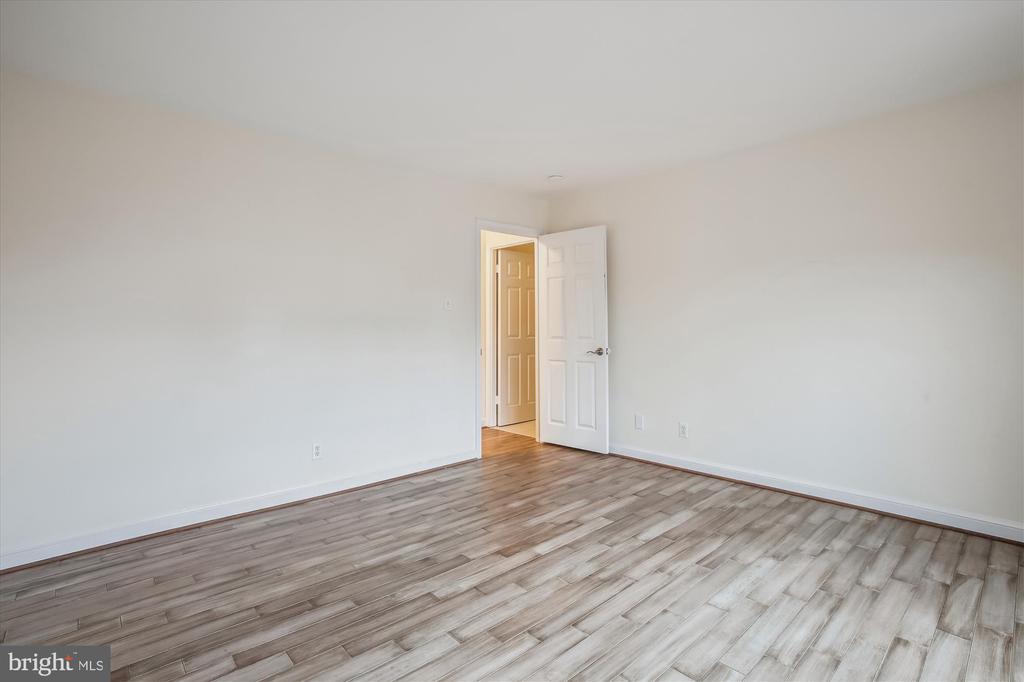 2828 WISCONSIN AVE NW #500