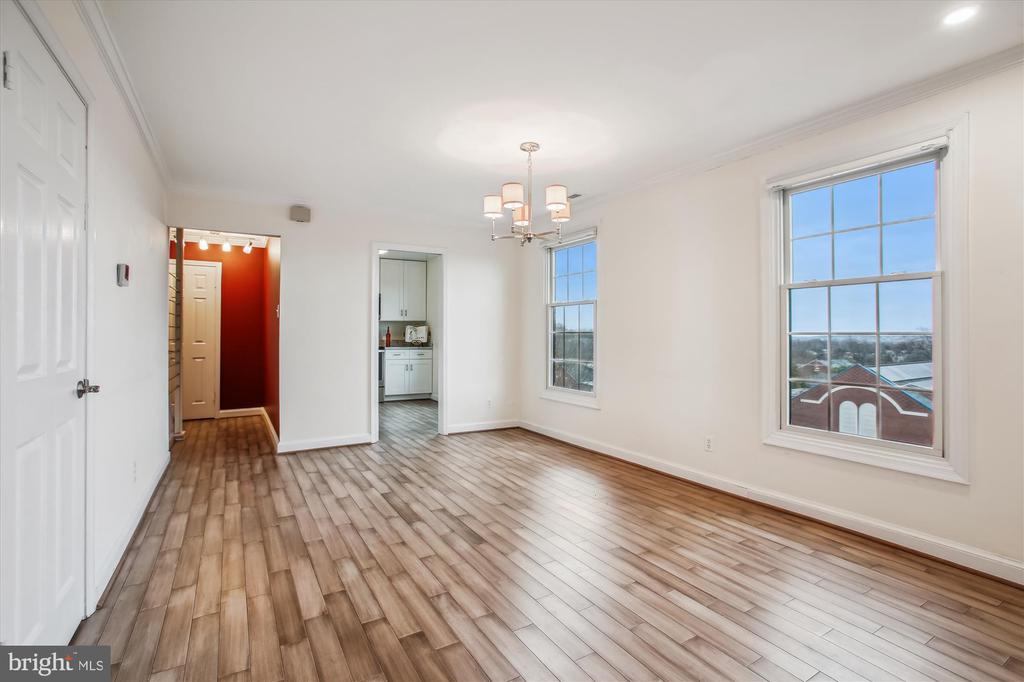 2828 WISCONSIN AVE NW #500