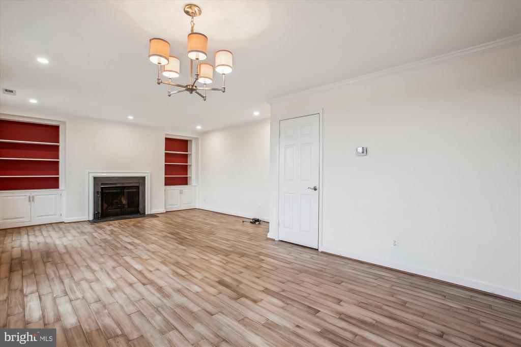 2828 WISCONSIN AVE NW #500