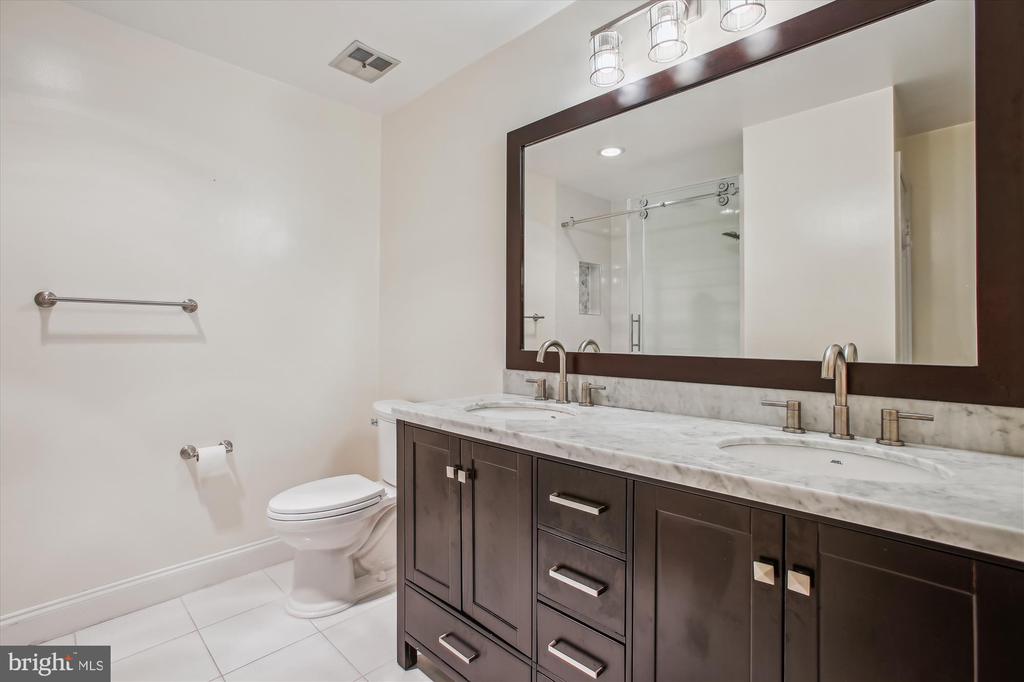 2828 WISCONSIN AVE NW #500