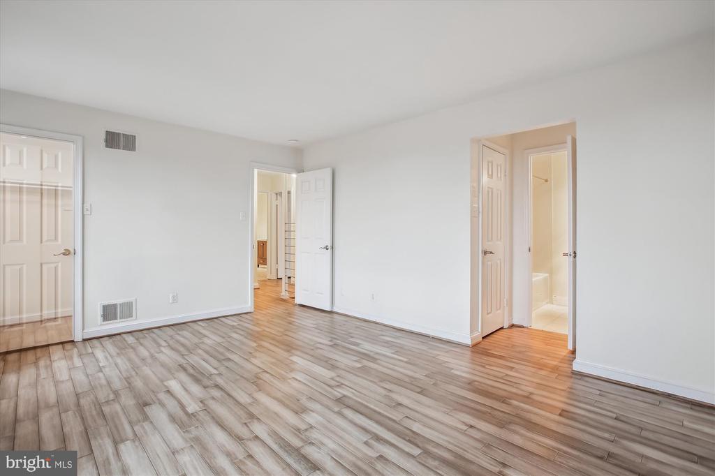 2828 WISCONSIN AVE NW #500