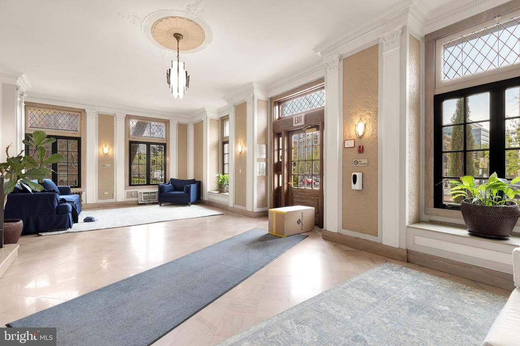 1101 L St NW #606