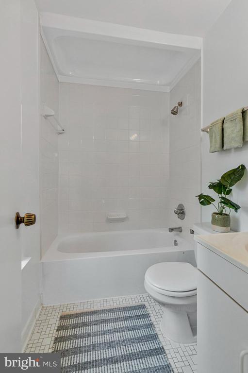 1320 21ST STREET NW Unit: 406