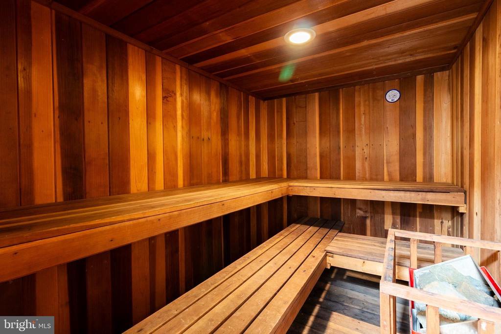 1320 21ST STREET NW Unit: 406