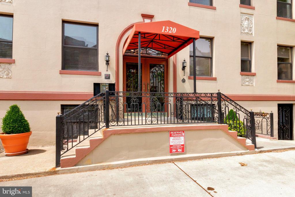 1320 21ST STREET NW Unit: 406