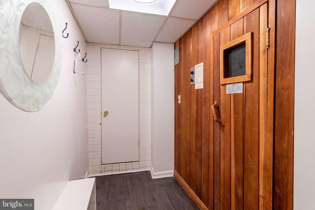 1320 21ST STREET NW Unit: 406