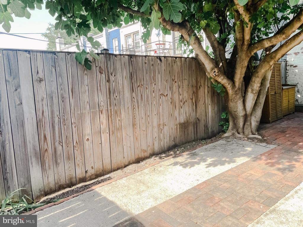 604 14TH PL NE
