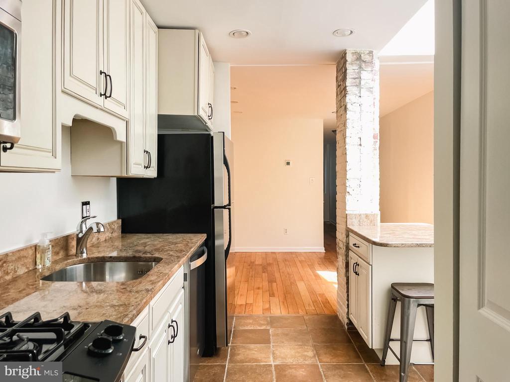 604 14TH PL NE