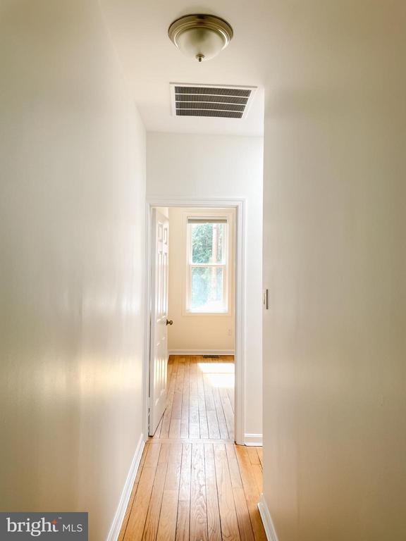 604 14TH PL NE