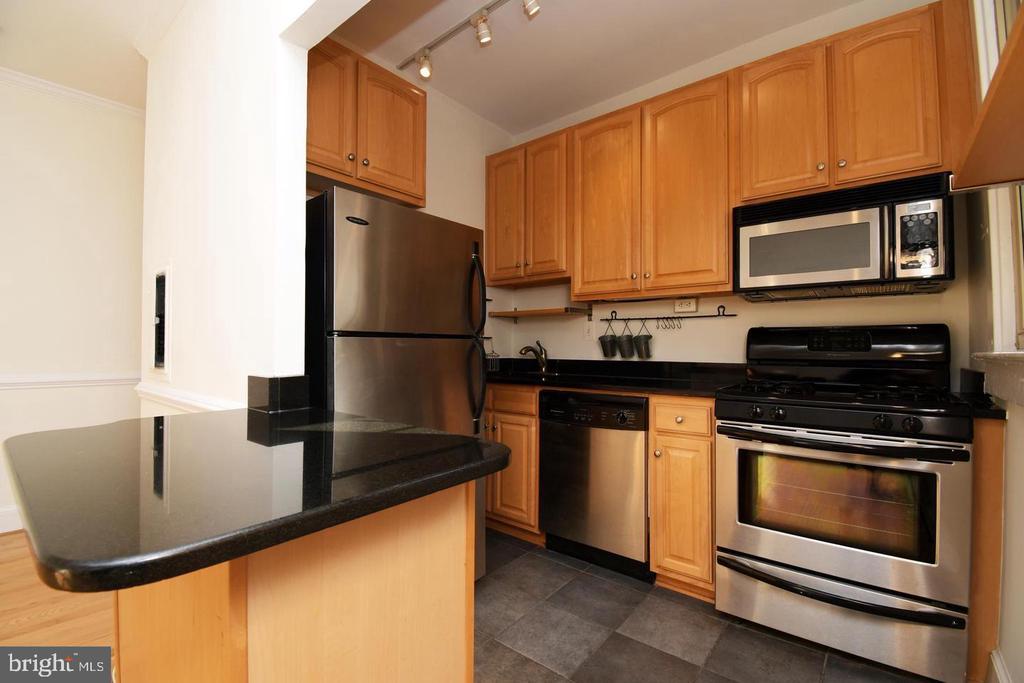 3026 WISCONSIN AVE NW #104