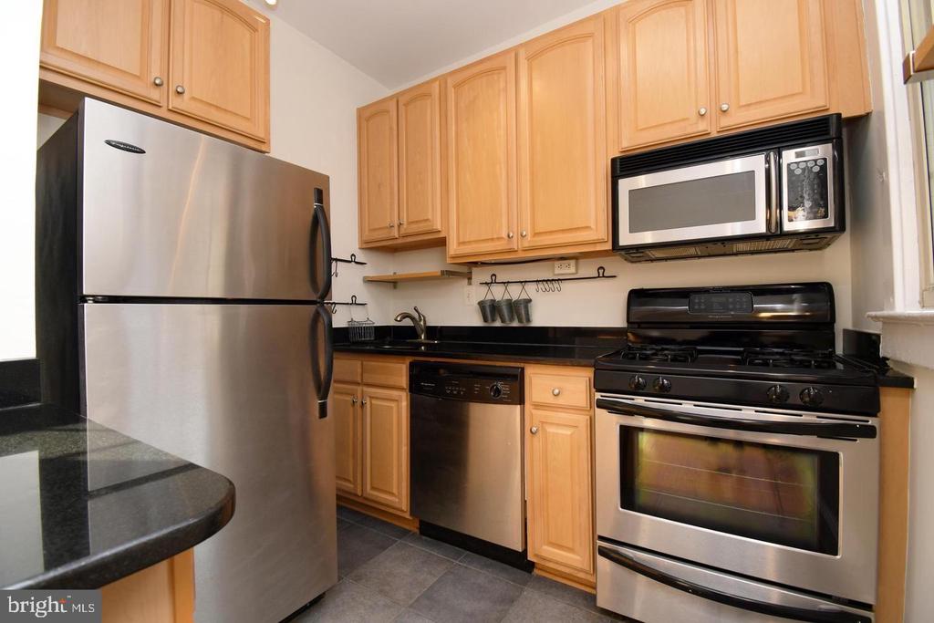 3026 WISCONSIN AVE NW #104