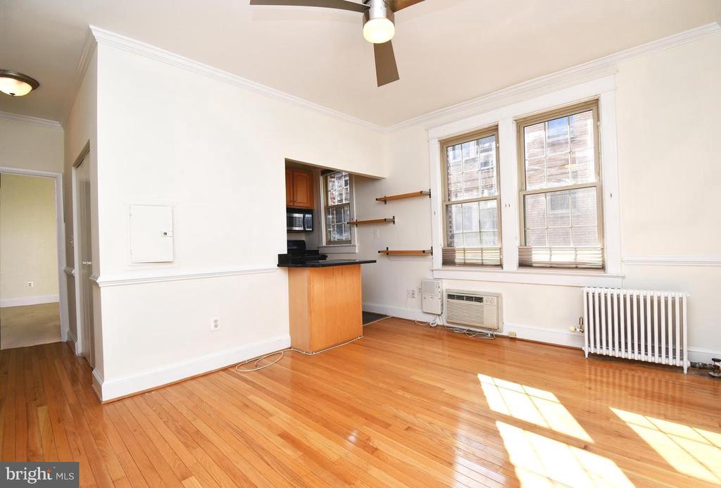 3026 WISCONSIN AVE NW #104