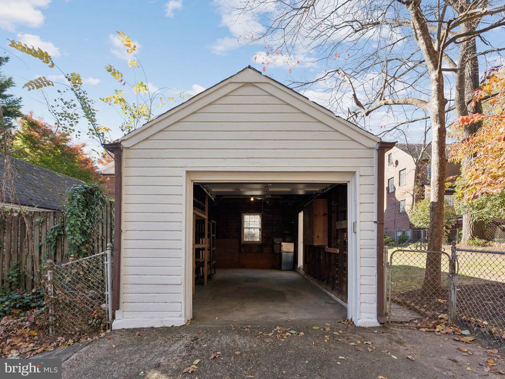 4821 45TH STREET NW