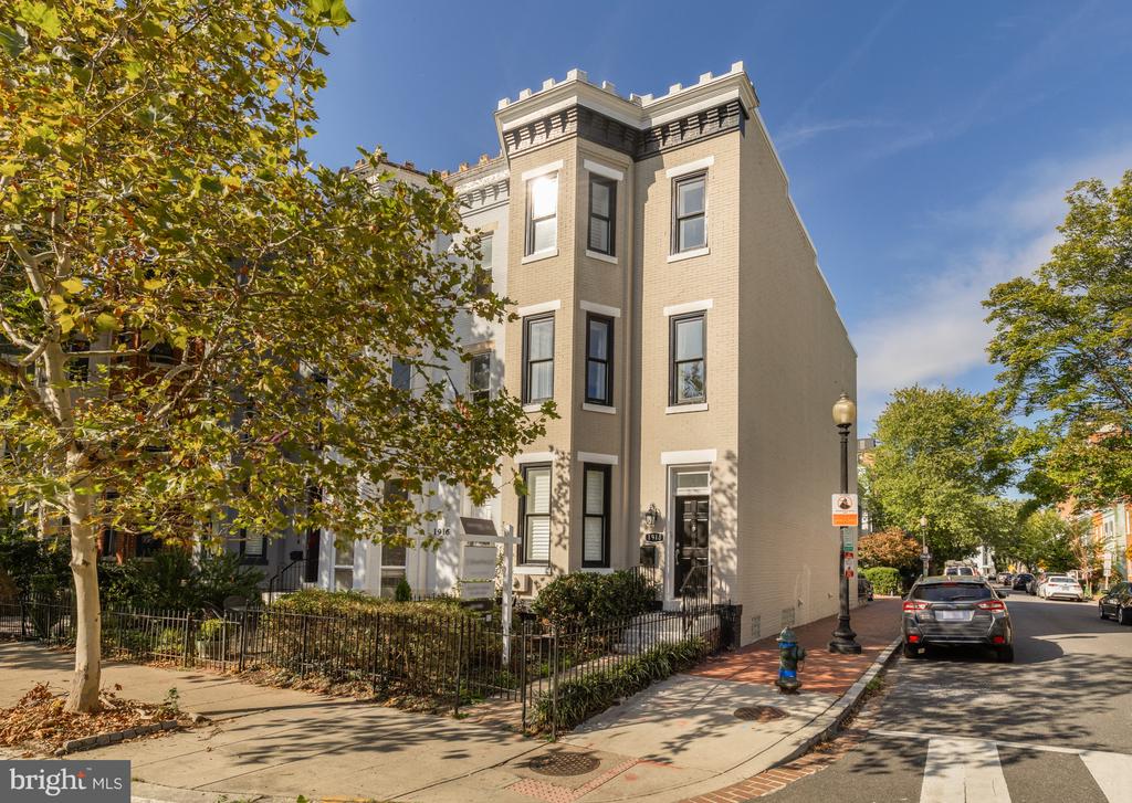 1918 15TH STREET NW Unit: 2