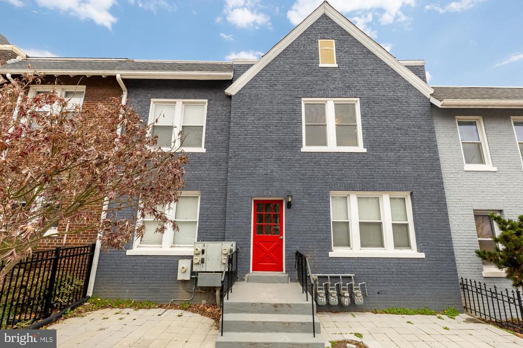 1113 PENN STREET NE 4