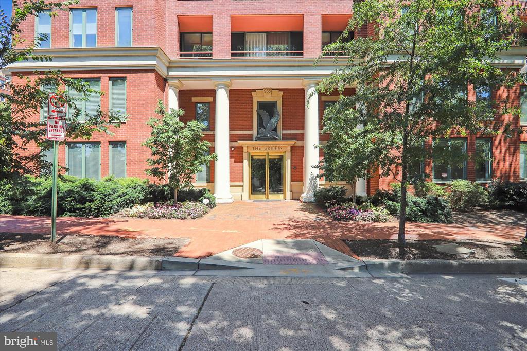 955 26TH STREET NW Unit: 503