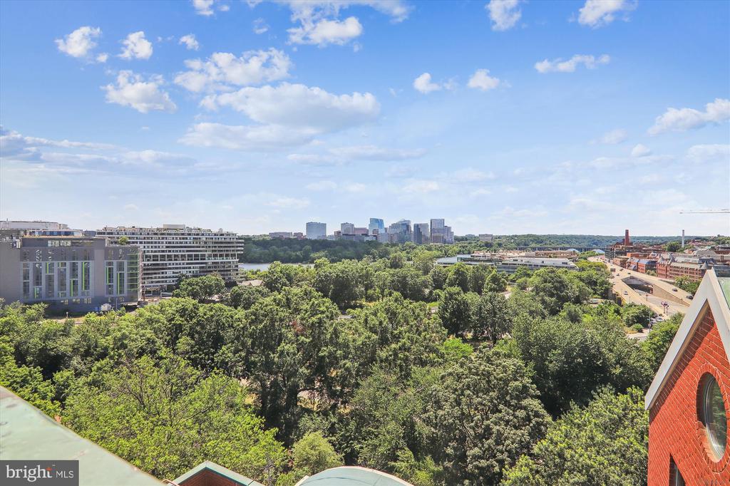 955 26TH STREET NW Unit: 503