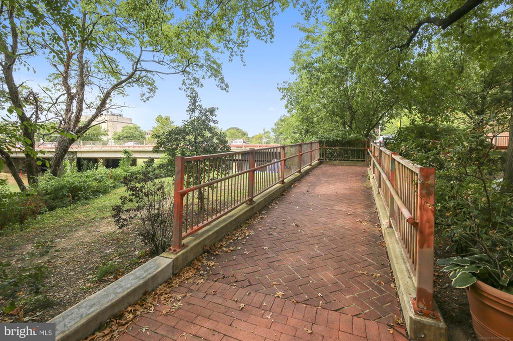 955 26TH STREET NW Unit: 503
