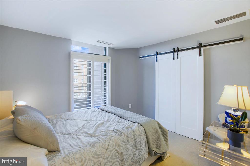 955 26TH STREET NW Unit: 503