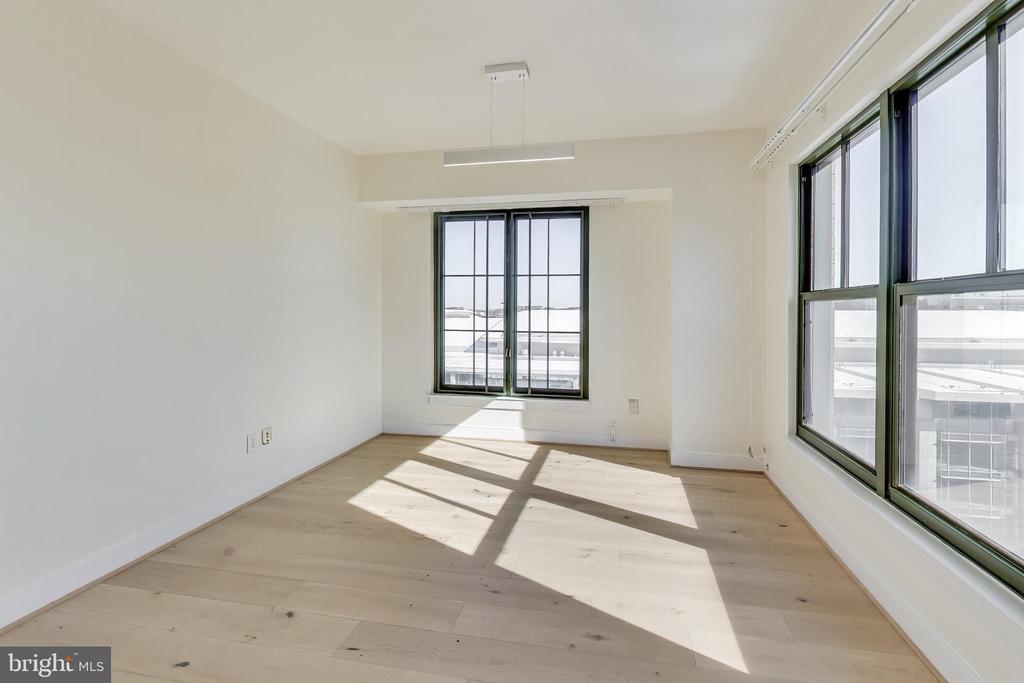 910 M STREET NW 1022