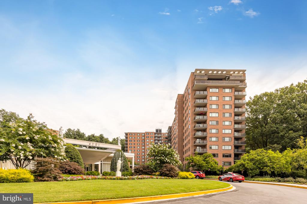 4201 CATHEDRAL AVENUE NW 1009E