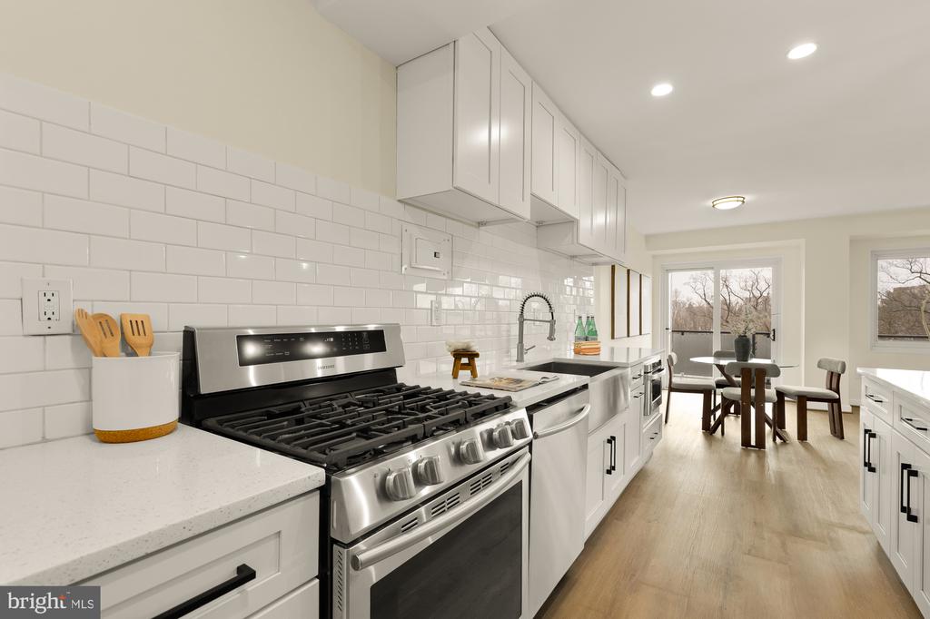 4201 CATHEDRAL AVENUE NW 1009E