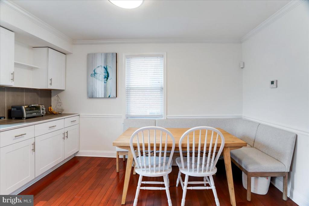5046 12TH STREET NE