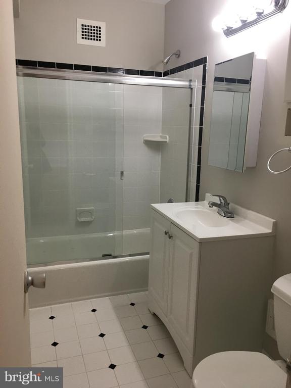 4301 MASSACHUSETTS AVENUE NW Unit: 3011
