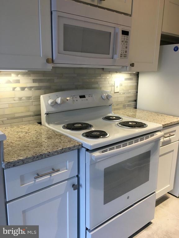 4301 MASSACHUSETTS AVENUE NW Unit: 3011