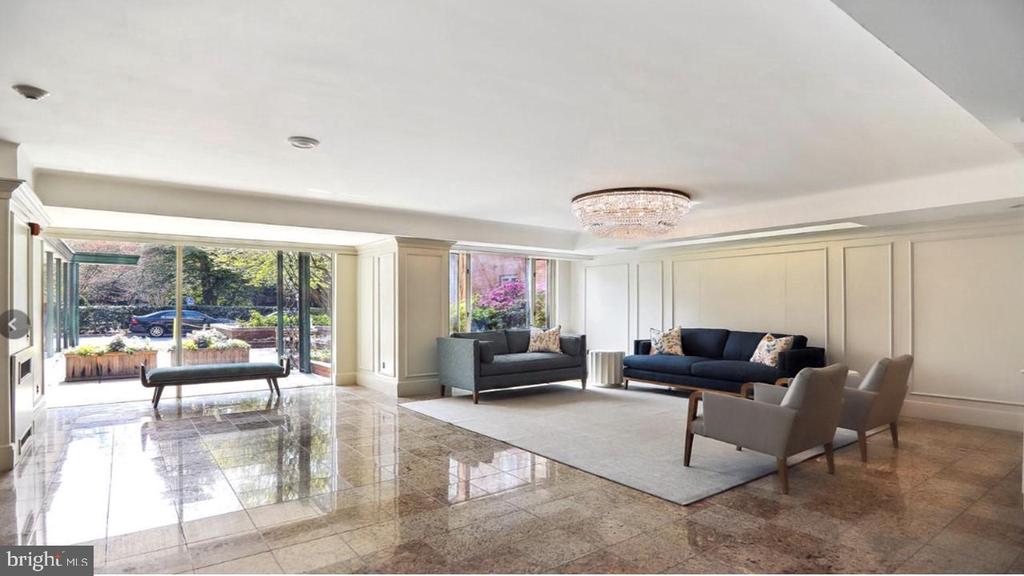 4301 MASSACHUSETTS AVENUE NW Unit: 3011