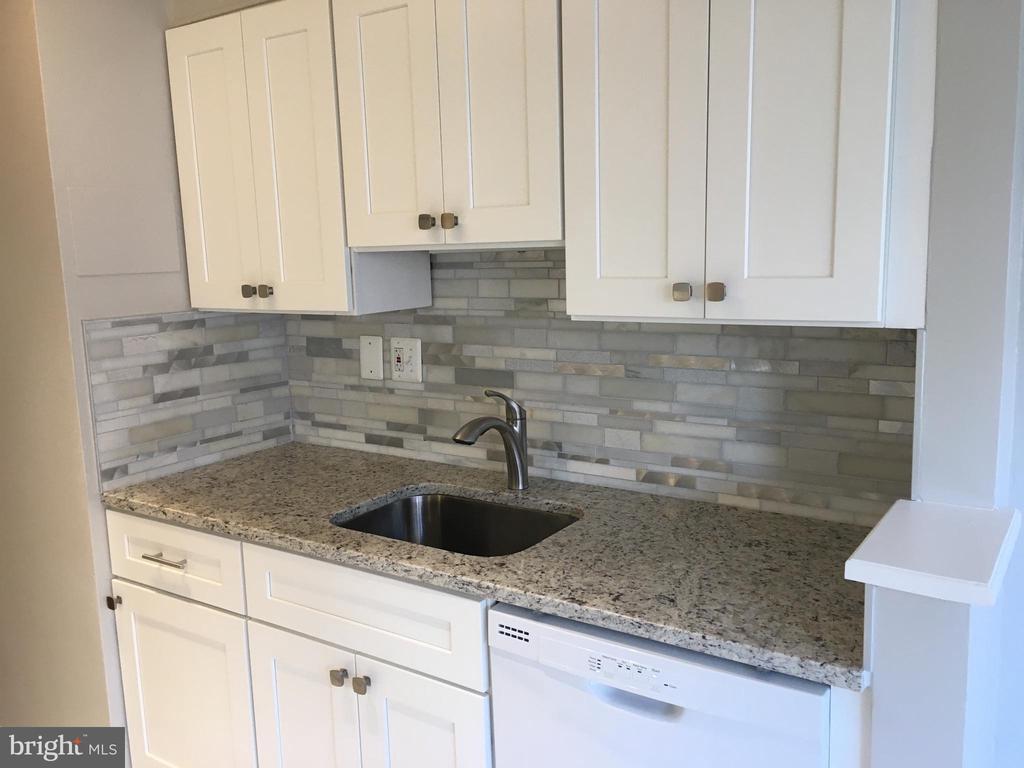 4301 MASSACHUSETTS AVENUE NW Unit: 3011