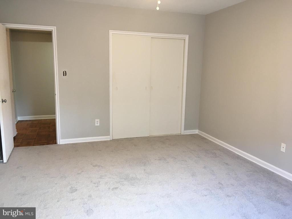 4301 MASSACHUSETTS AVENUE NW Unit: 3011
