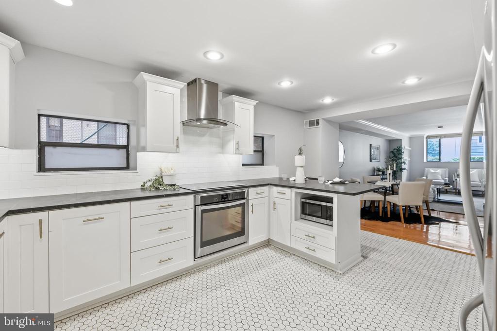 2123 CALIFORNIA STREET NW Unit: A5
