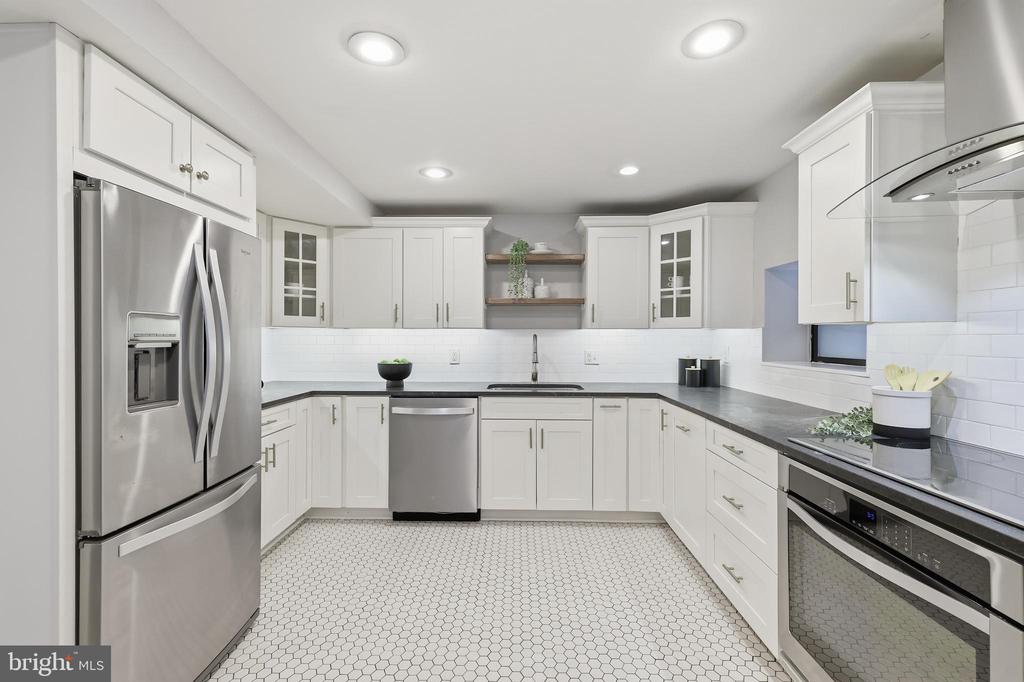 2123 CALIFORNIA STREET NW Unit: A5