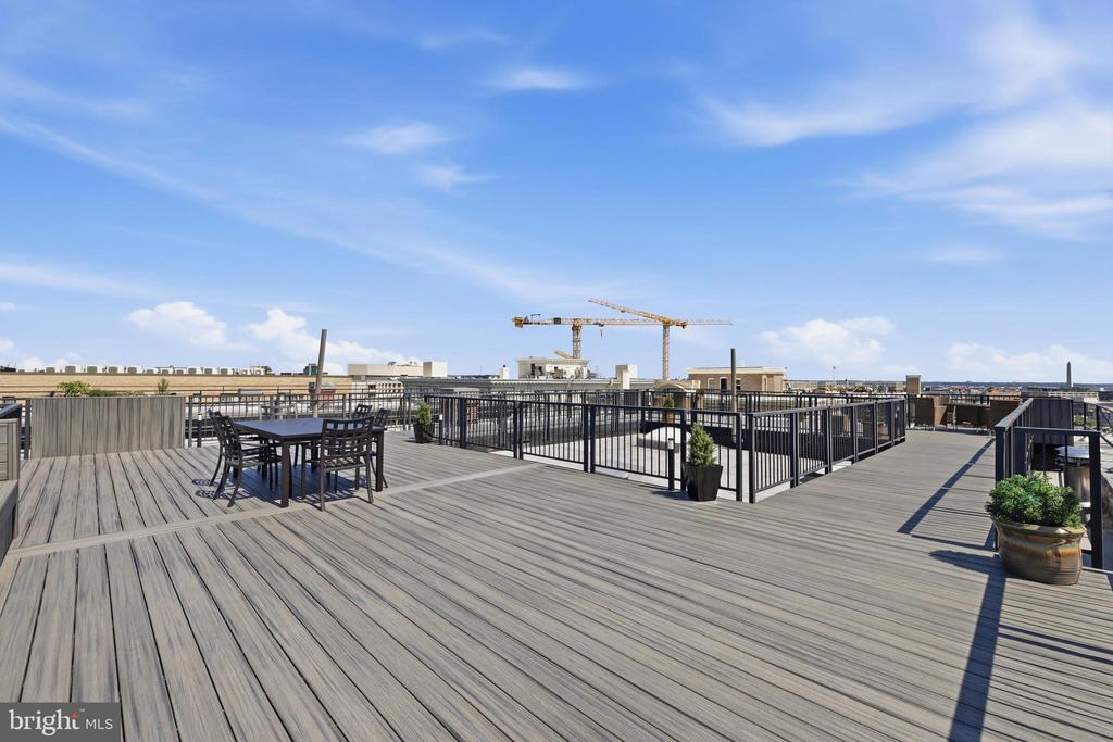 2123 CALIFORNIA STREET NW Unit: A5
