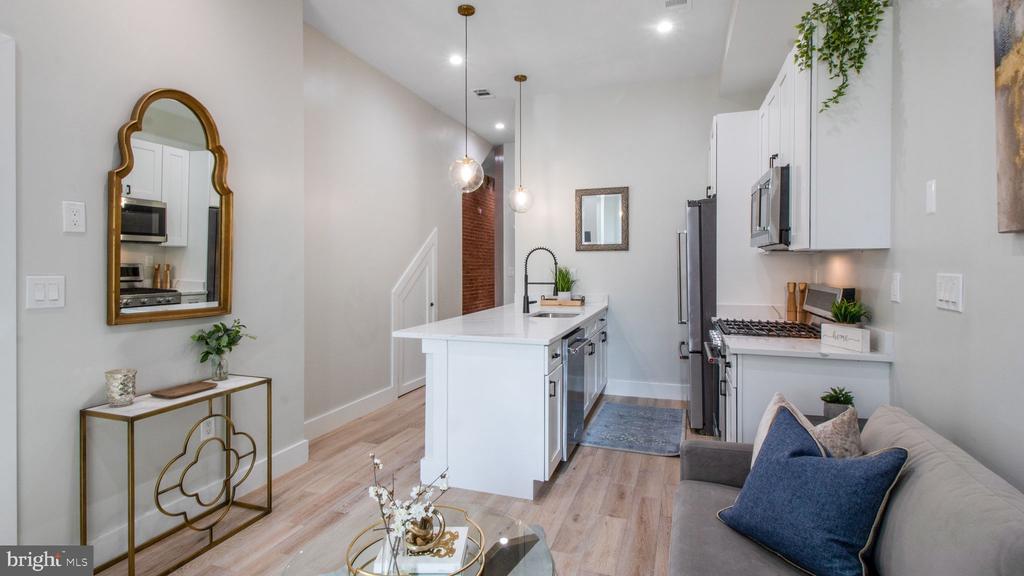 1239 5TH STREET NW Unit: 1