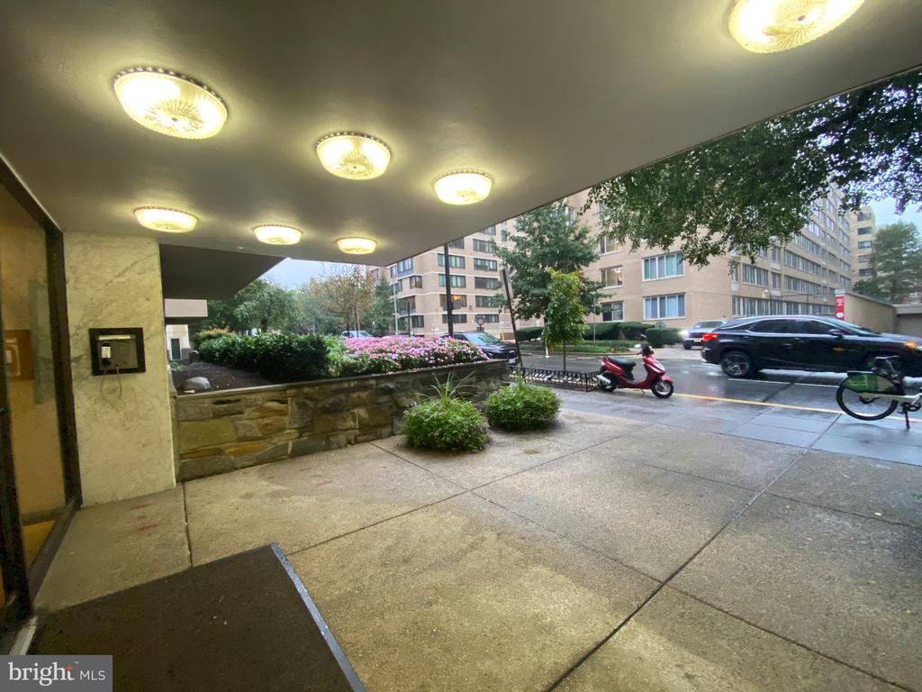 522 21ST STREET NW Unit: 607