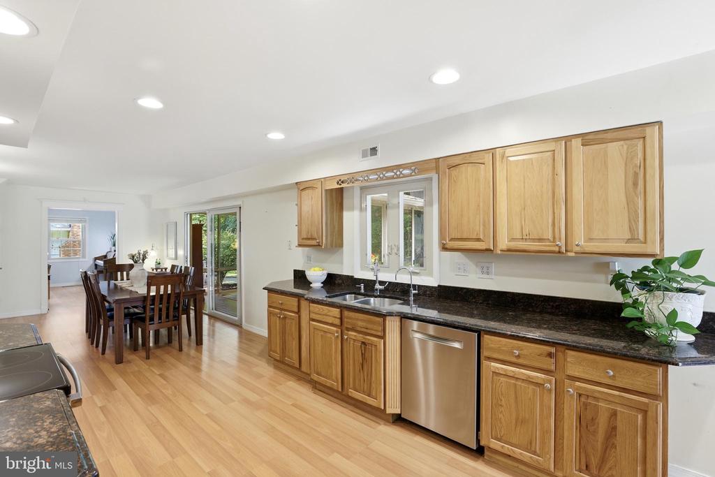 1703 CROFTON PARKWAY