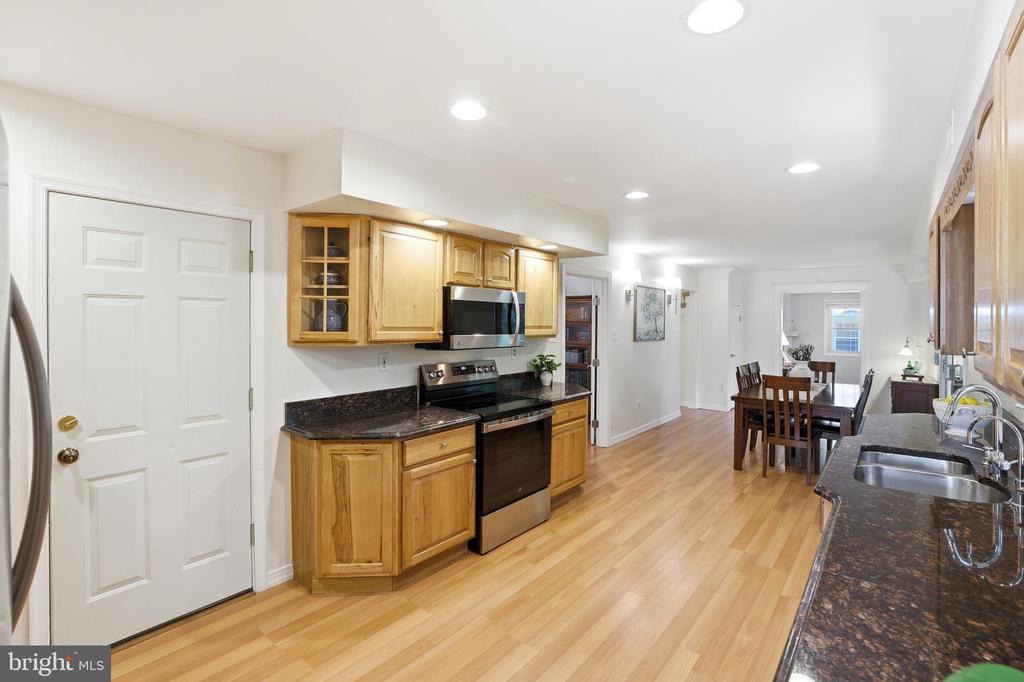 1703 CROFTON PARKWAY
