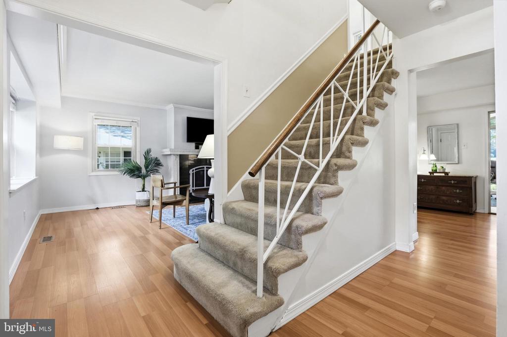 1703 CROFTON PARKWAY