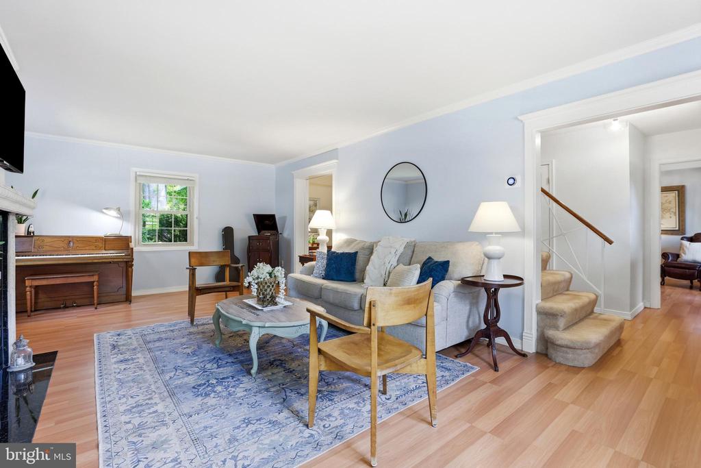 1703 CROFTON PARKWAY