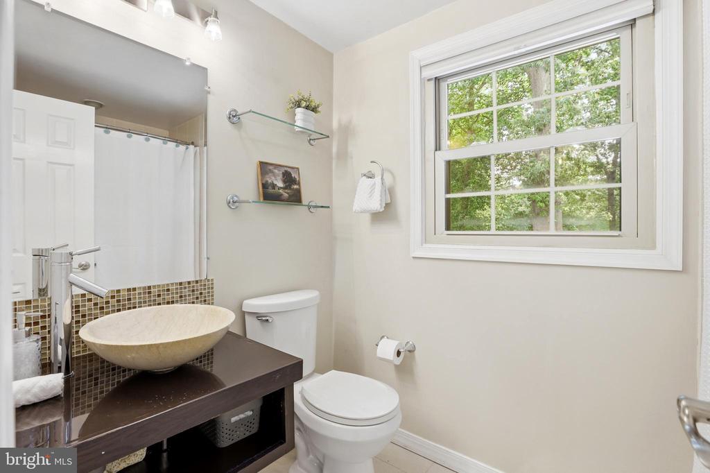 1703 CROFTON PARKWAY