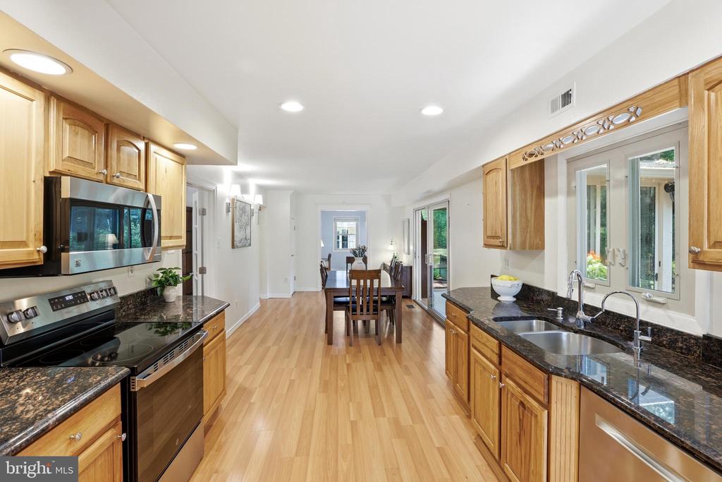 1703 CROFTON PARKWAY